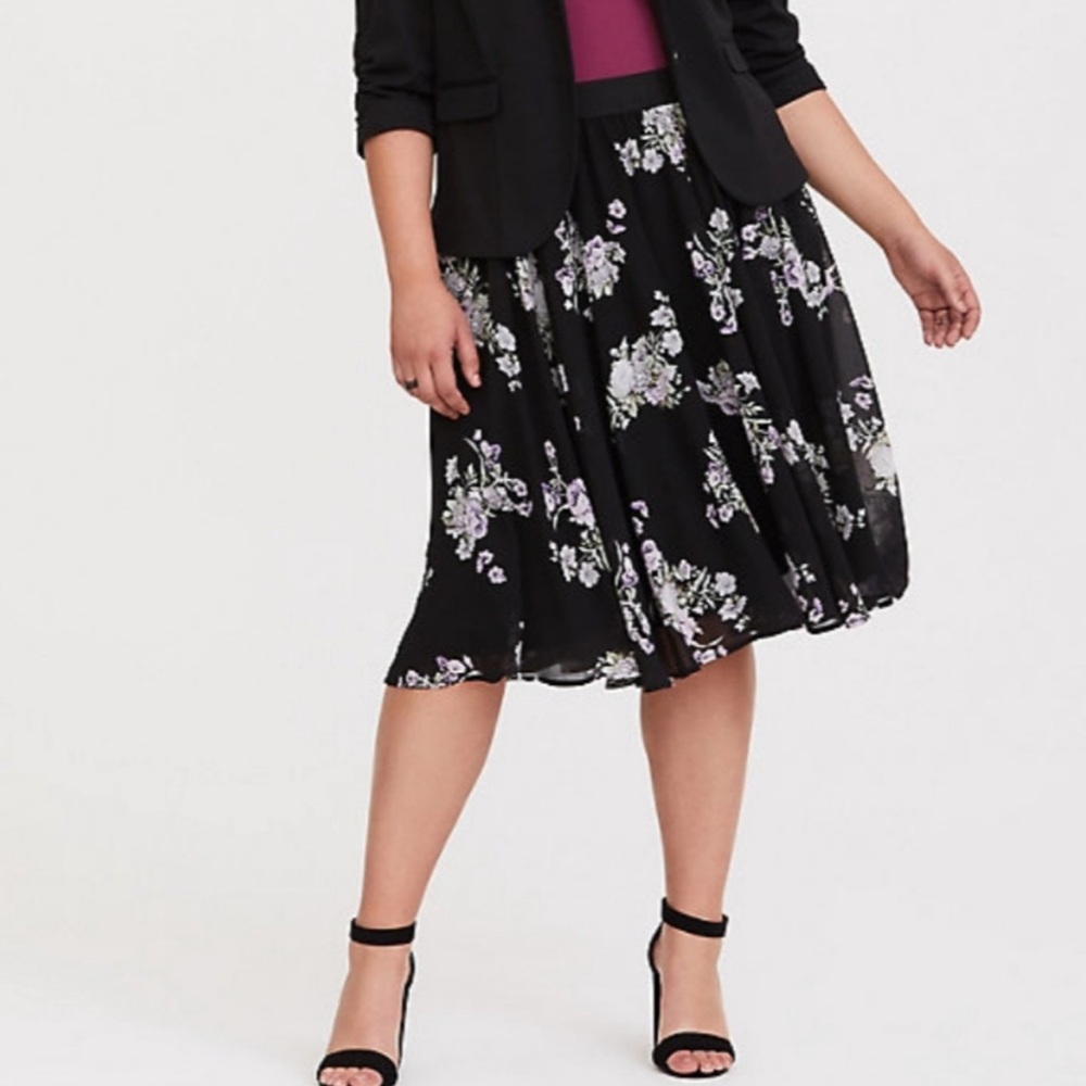 Torrid Black Floral Chiffon Midi Skirt 1X